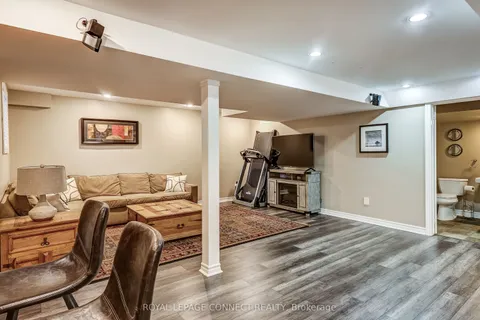27 Inverhuron Street, ON L4E 4H2