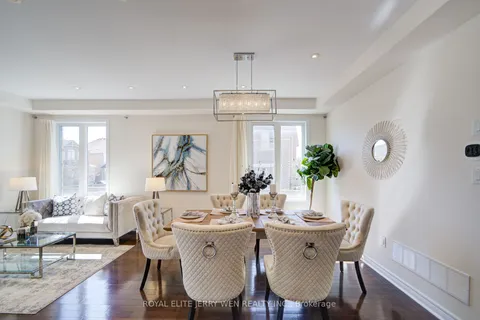 12 Rothwell Street, ON L4G 0V6