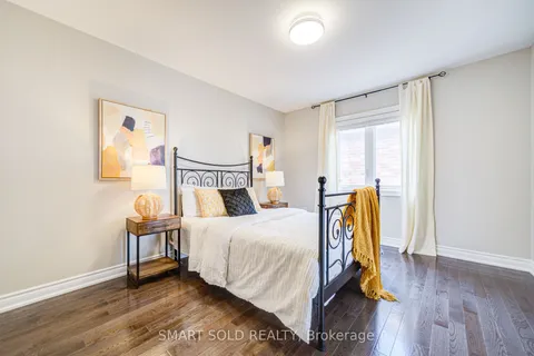 29 Magdalan Crescent, ON L4E 0W4
