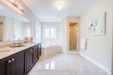 29 Magdalan Crescent, ON L4E 0W4