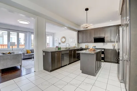 239 John Davis Gate, ON L4A 1T5