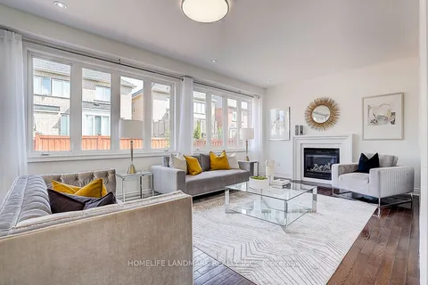 239 John Davis Gate, ON L4A 1T5