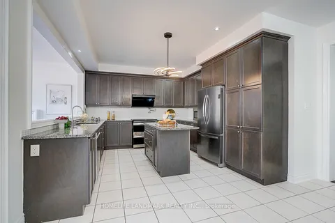 239 John Davis Gate, ON L4A 1T5