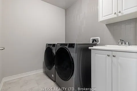 33 Frederick Taylor Way, ON L0G 1M0