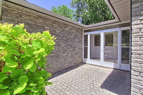 871 Elgin Street, ON L3Y 3B9