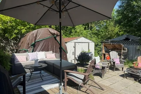 240 Pine Beach Drive, ON L4P 2B5