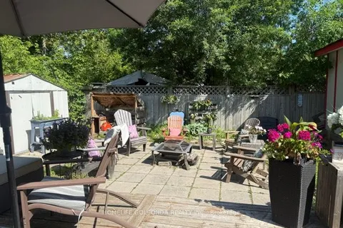 240 Pine Beach Drive, ON L4P 2B5