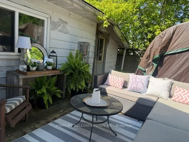 240 Pine Beach Drive, ON L4P 2B5