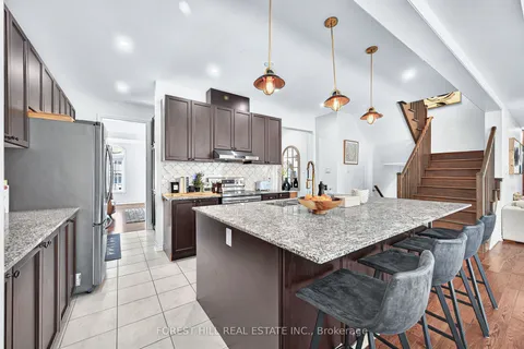 67 Alf Neely Way, ON L3Y 0C6