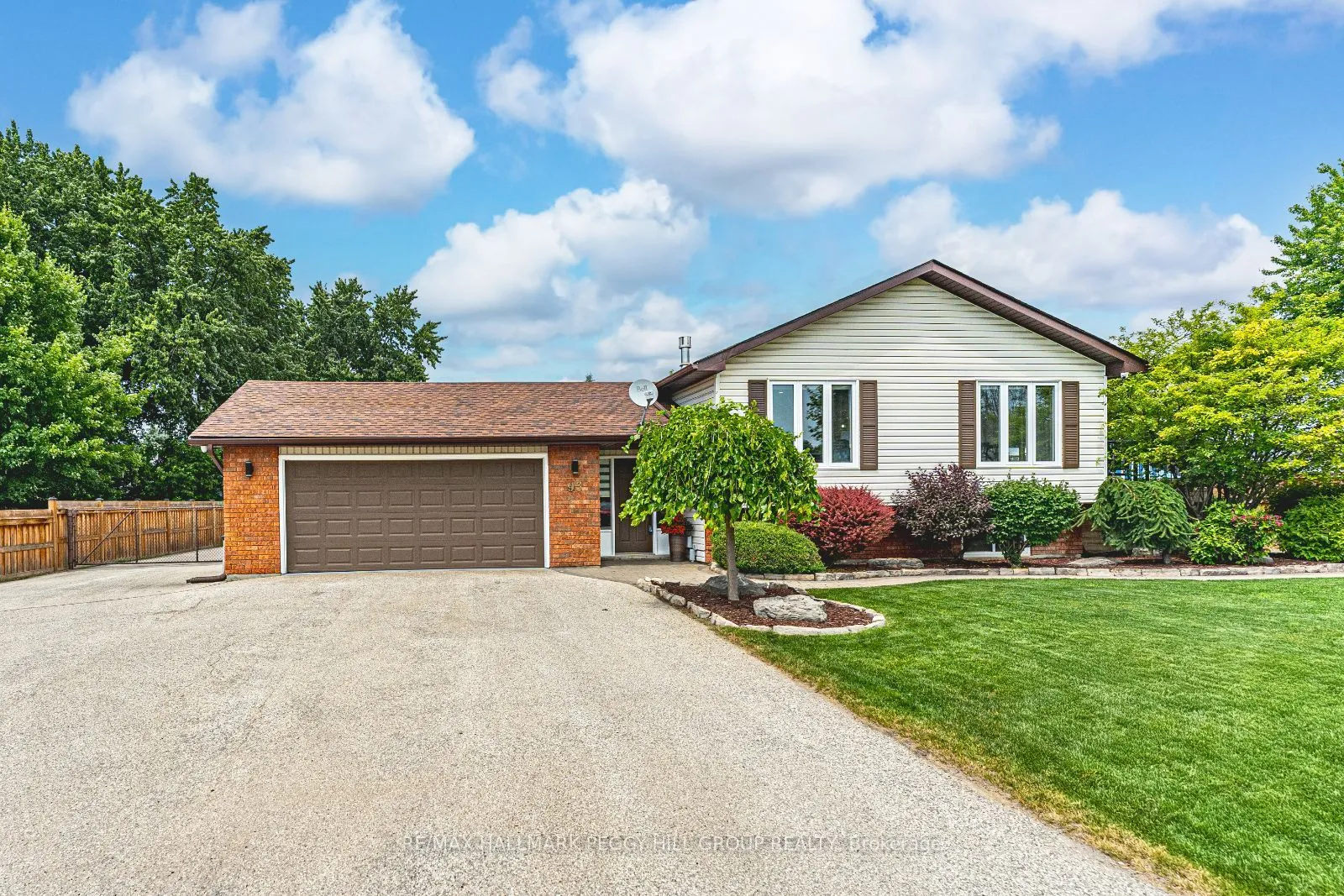 93 Sydenham Street, ON L0M 1B0