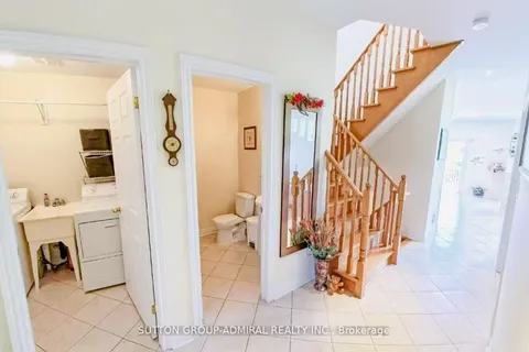 98 Holly Drive, ON L4S 2R6
