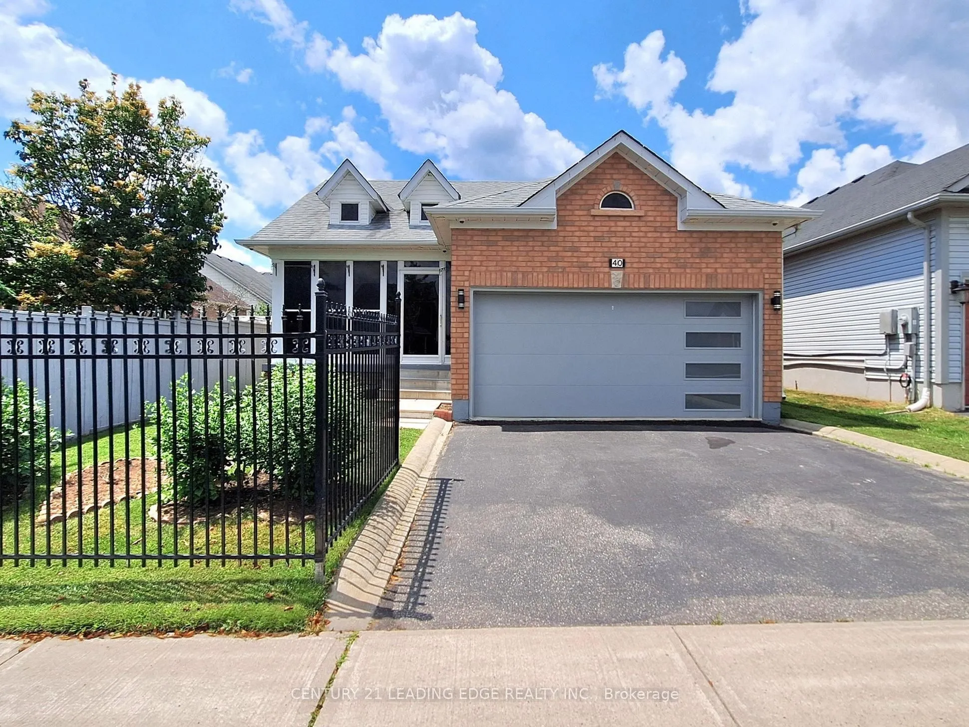 40 Silverstone Crescent, ON L4P 4A4