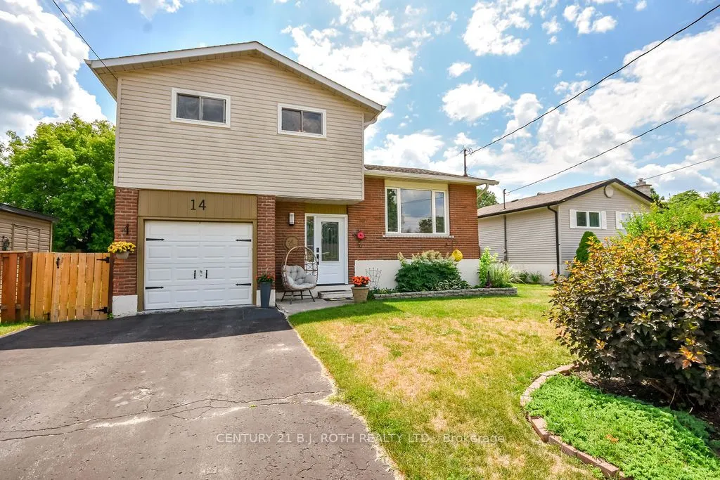 14 LARKDALE Crescent, ON L0M 1B0