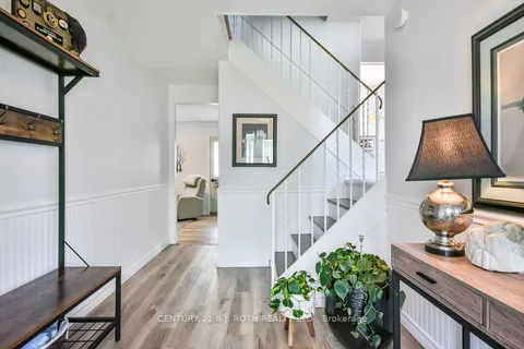 14 LARKDALE Crescent, ON L0M 1B0