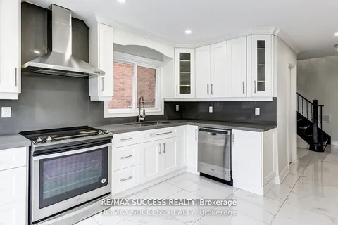 60 Gayla Street, ON L4J 6G2