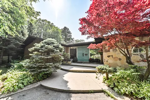 130 Monsheen Drive, ON L4L 2E7