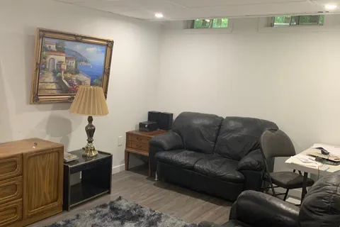 221 Harding Park Street, ON L3Y 0E3