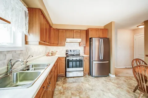 106 Burnaby Drive, ON L4P 3Y6