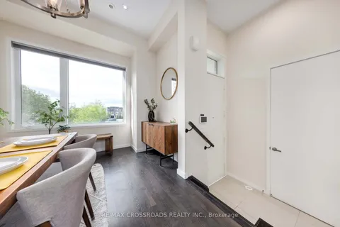 114 Genuine Lane, ON L4B 0E5