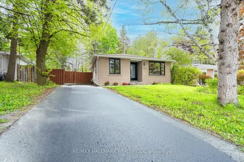 106 Woodpark Place, ON L3Y 3P6