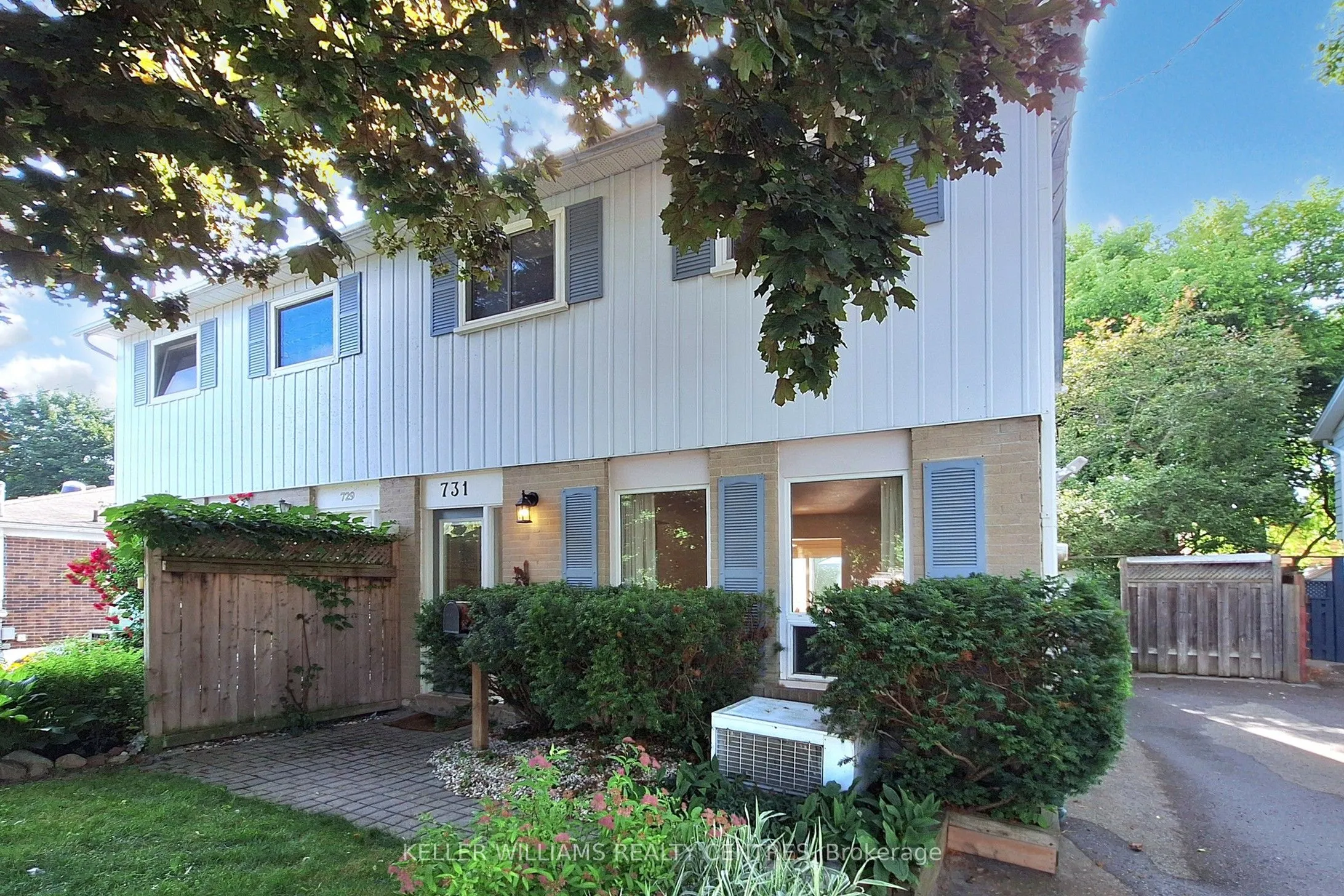 731 Greenfield Crescent, ON L3Y 3B2