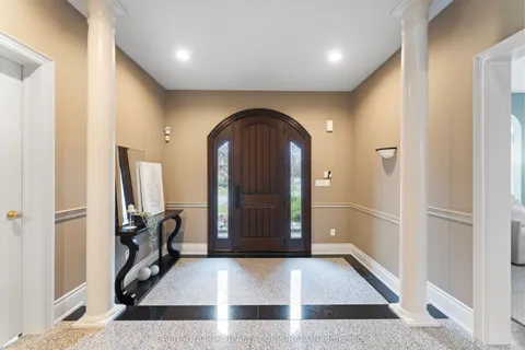 82 Harvester Crescent, ON L4L 8Y1