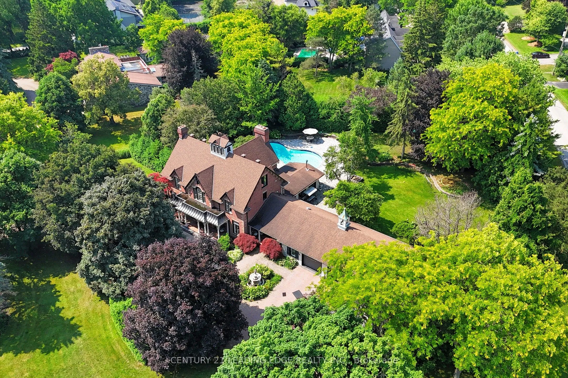 18 Ridgevale Drive, ON L6B 1A8