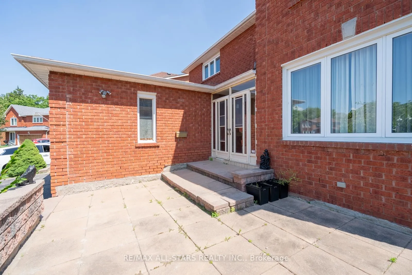 5 Janna Court, ON L3R 8Z3