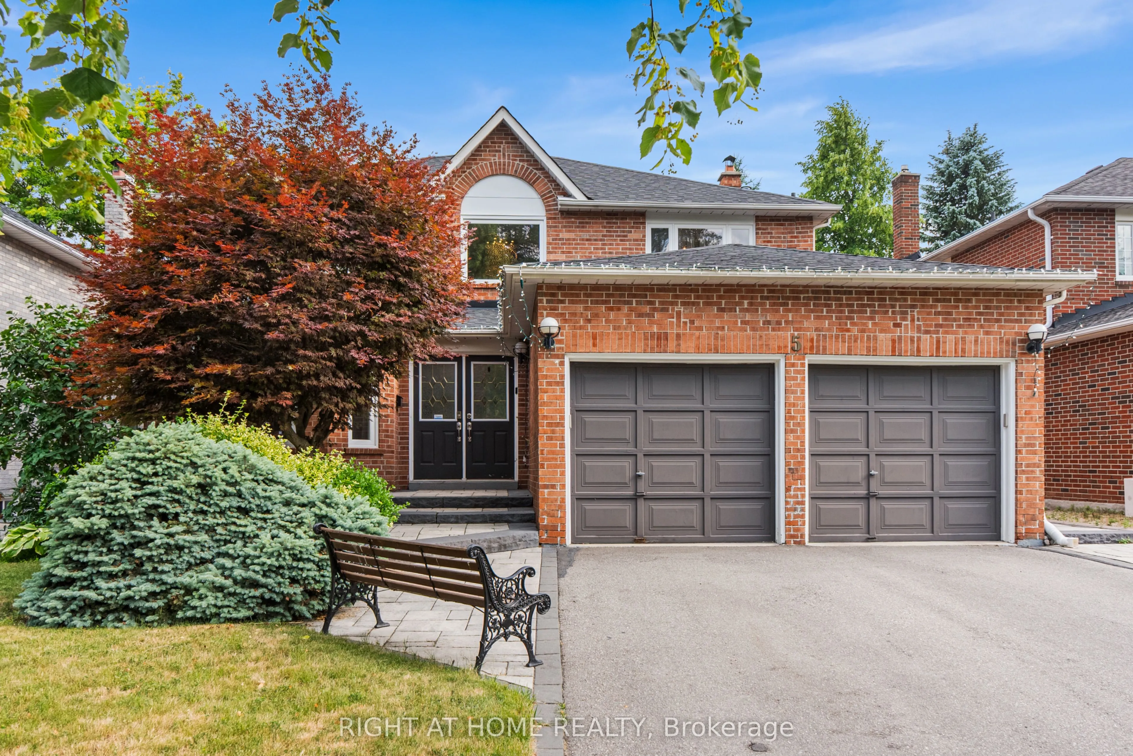 5 Stave Crescent, ON L4C 9K4