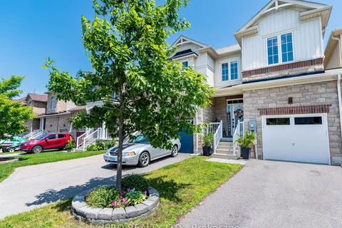 17 Greenwood Drive, ON L3W 0N5