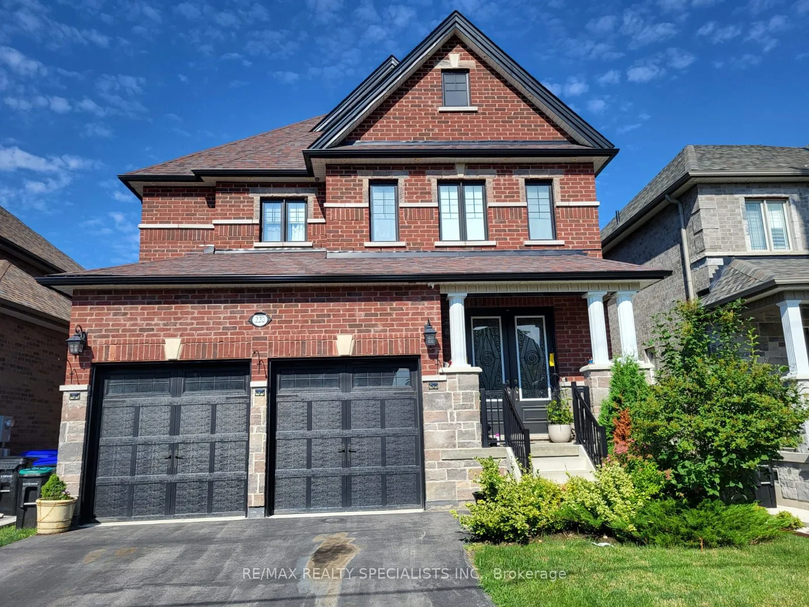 220 Eight Avenue, ON L9R 0H8