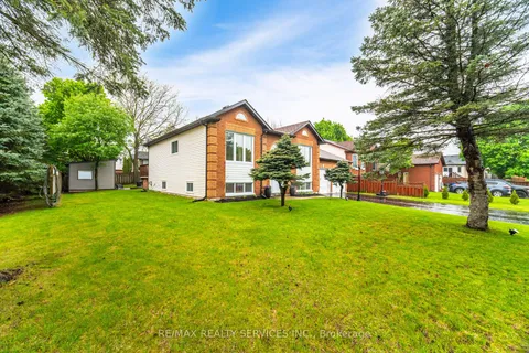 15 Berkar Street, ON L0M 1B3