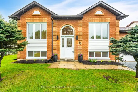 15 Berkar Street, ON L0M 1B3