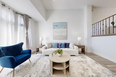 75 Samantha Circle, ON L4B 2R8