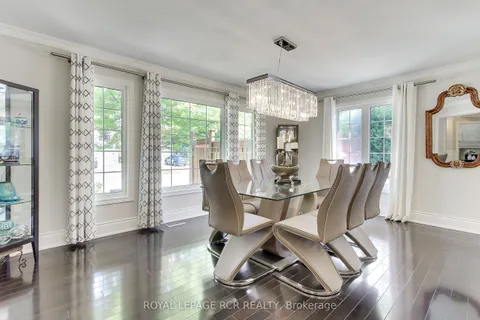 646 Brooker Ridge, ON L3X 1V7