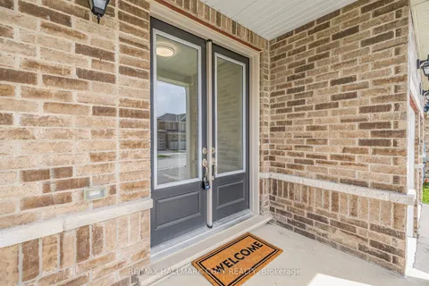 15 Sam Battaglia Crescent, ON L0E 1R0