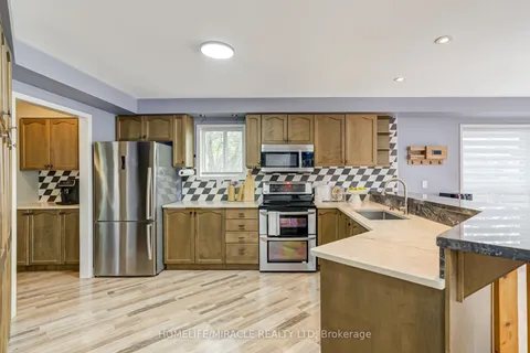 146 8th Avenue, ON L9R 1Z8
