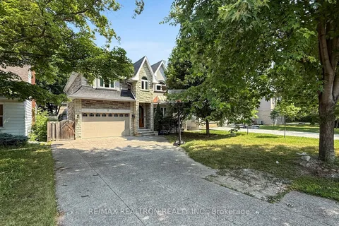 58 Highland Park Boulevard, ON L3T 1B3