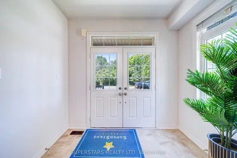 163 Pleasant Boulevard, ON L4P 2S5