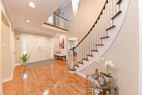 58 Rossmull Crescent, ON L4L 7C8