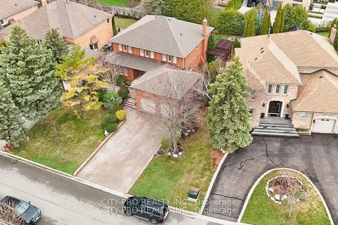 58 Rossmull Crescent, ON L4L 7C8
