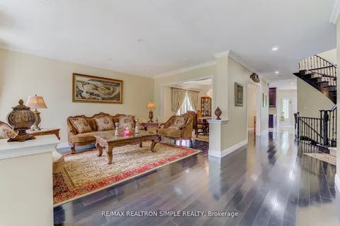 338 Calvert Road, ON L6C 1Y2