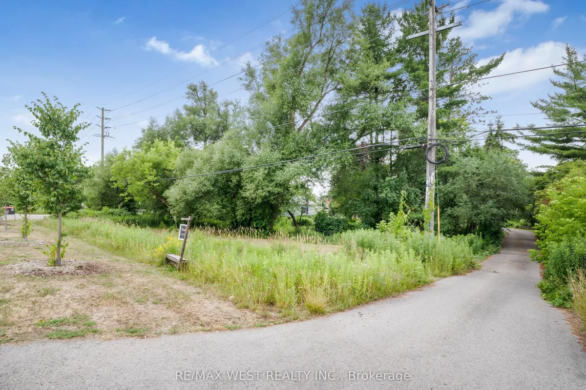 11222 Bayview Avenue, ON L4S 1L4