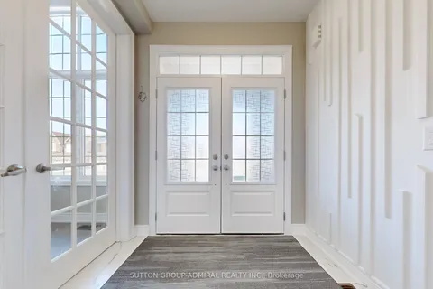 99 Kingknoll Crescent, ON L6Y 3E7