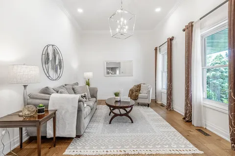 263 Crossland Gate, ON L3X 1B1