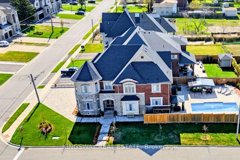 70 Bond Crescent, ON L4E 3K4