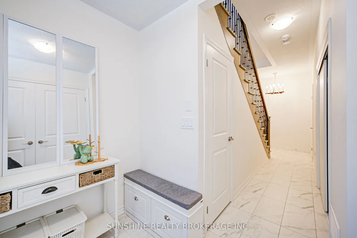 8 Mel Irving Drive, ON L3Z 4P1