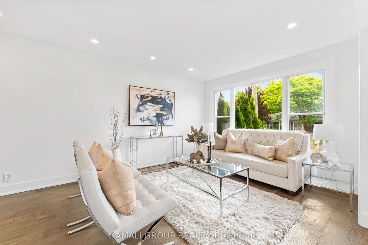 83 Walter Avenue, ON L3Y 2T5