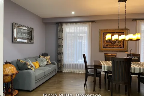 211 Gibson Circle, ON L3Z 2A6