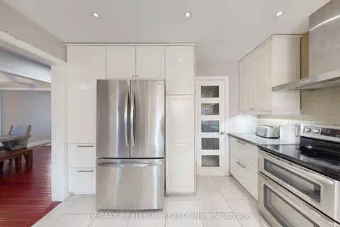 25 Rinaldo Road, ON L4P 3X8